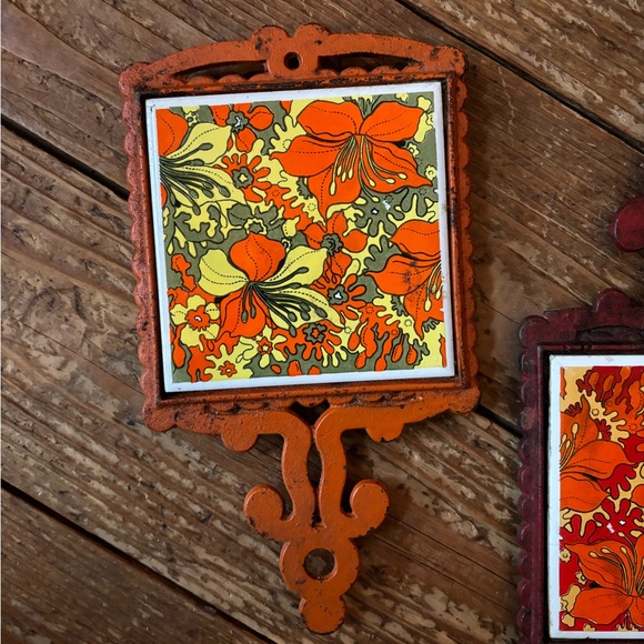 Vintage Mugsroyale Cast Iron Tile Trivet Pot Holder Japan Orange Red RetroFloral - Picture 2 of 9